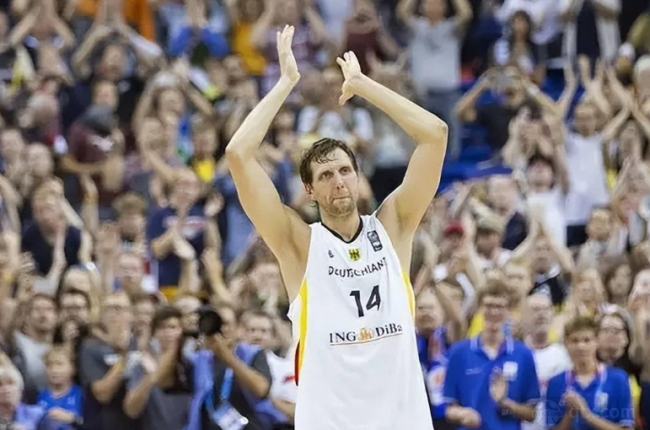 球迷的声援 球迷的声援