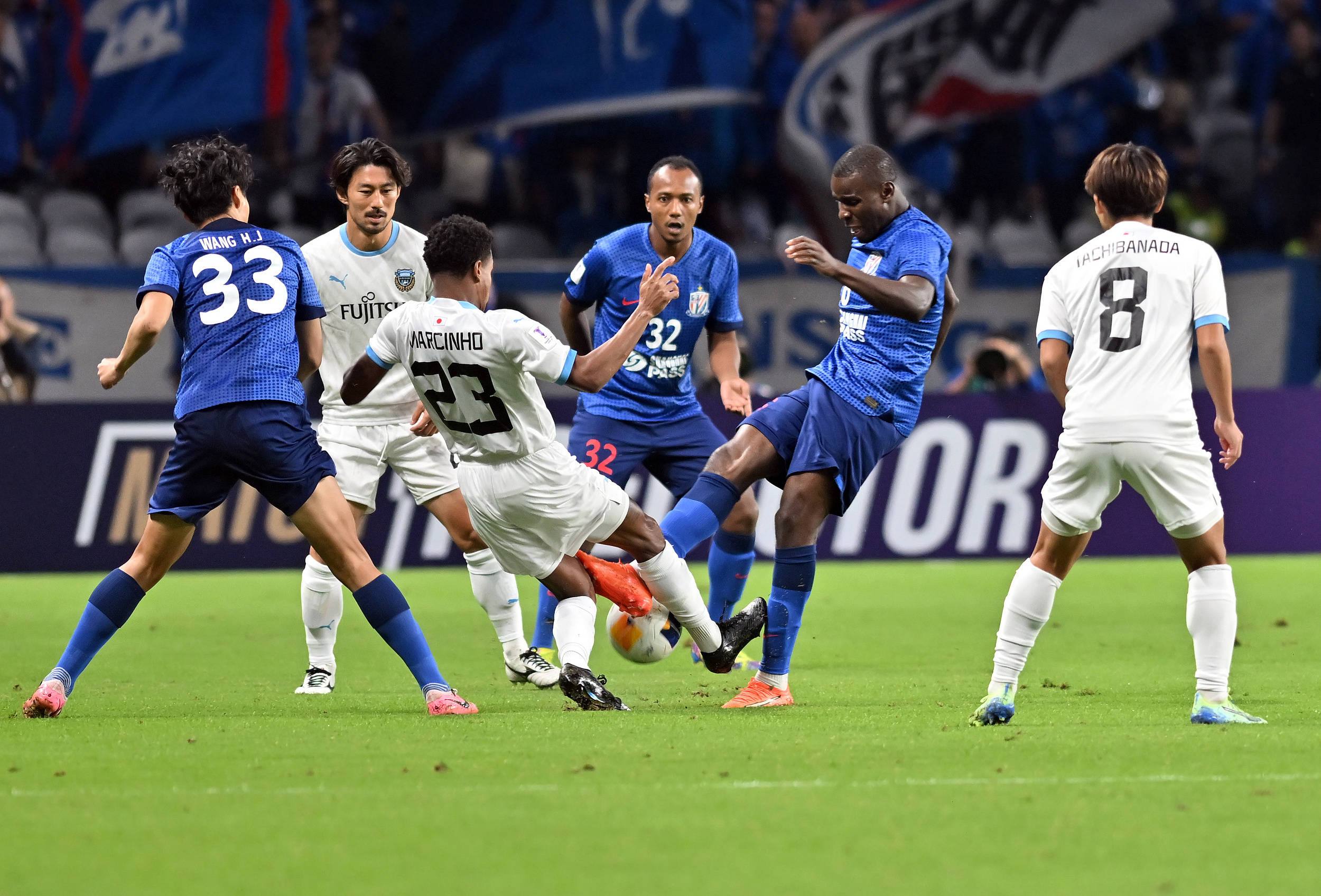 比锡的中场 比锡的中场