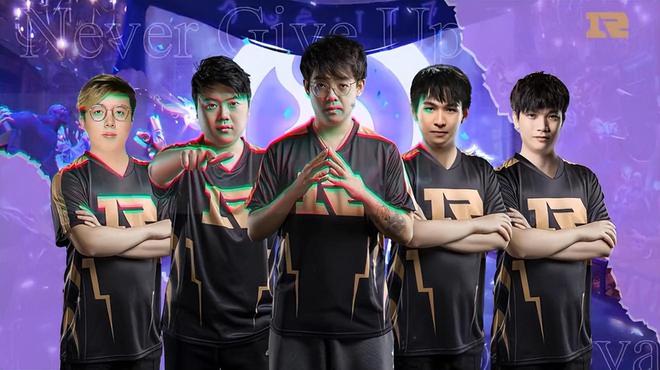 手起刀落 手起刀落