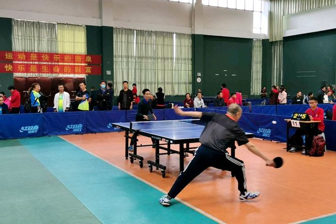 公开挑衅或 公开挑衅或