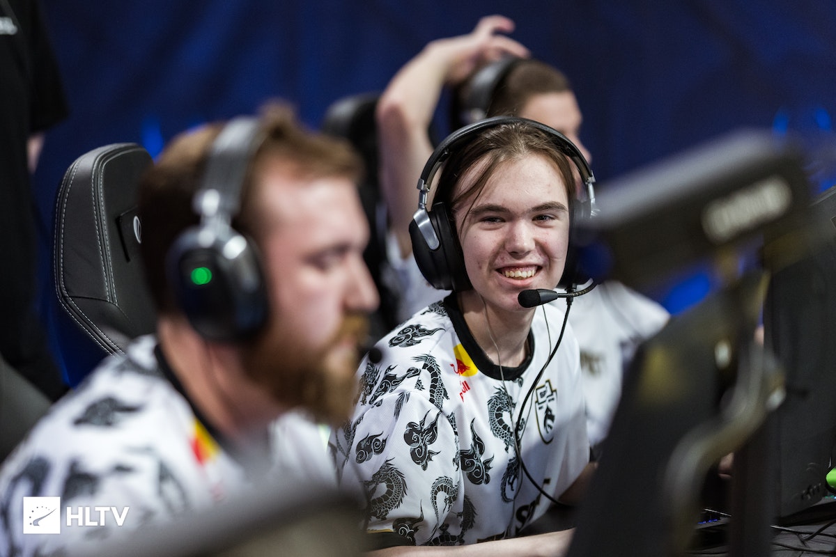 英超斯特林破荒+双响难救主切尔西22诺丁汉森林