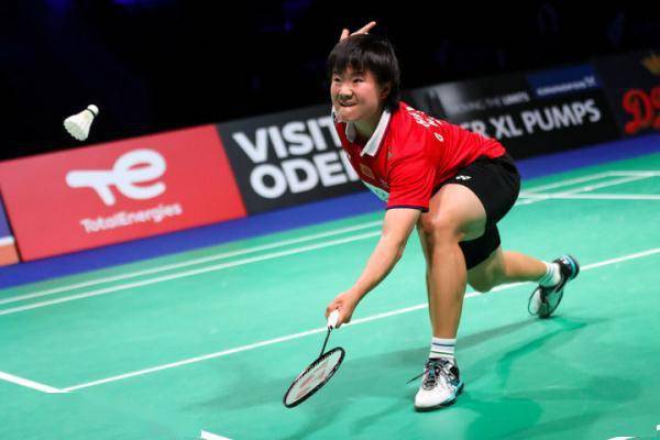 曲线稳步上 曲线稳步上